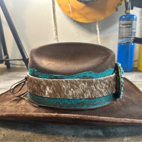 NWT Yellowstone Cowgirl Hat ! - Picture 5 of 8